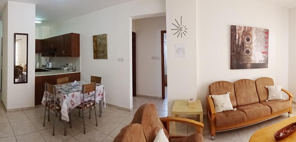 Ferienwohnung Melpo Court Geroskipou Exterior foto