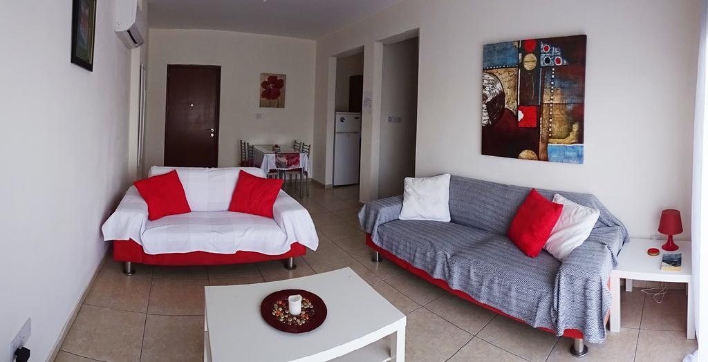 Ferienwohnung Melpo Court Geroskipou Exterior foto